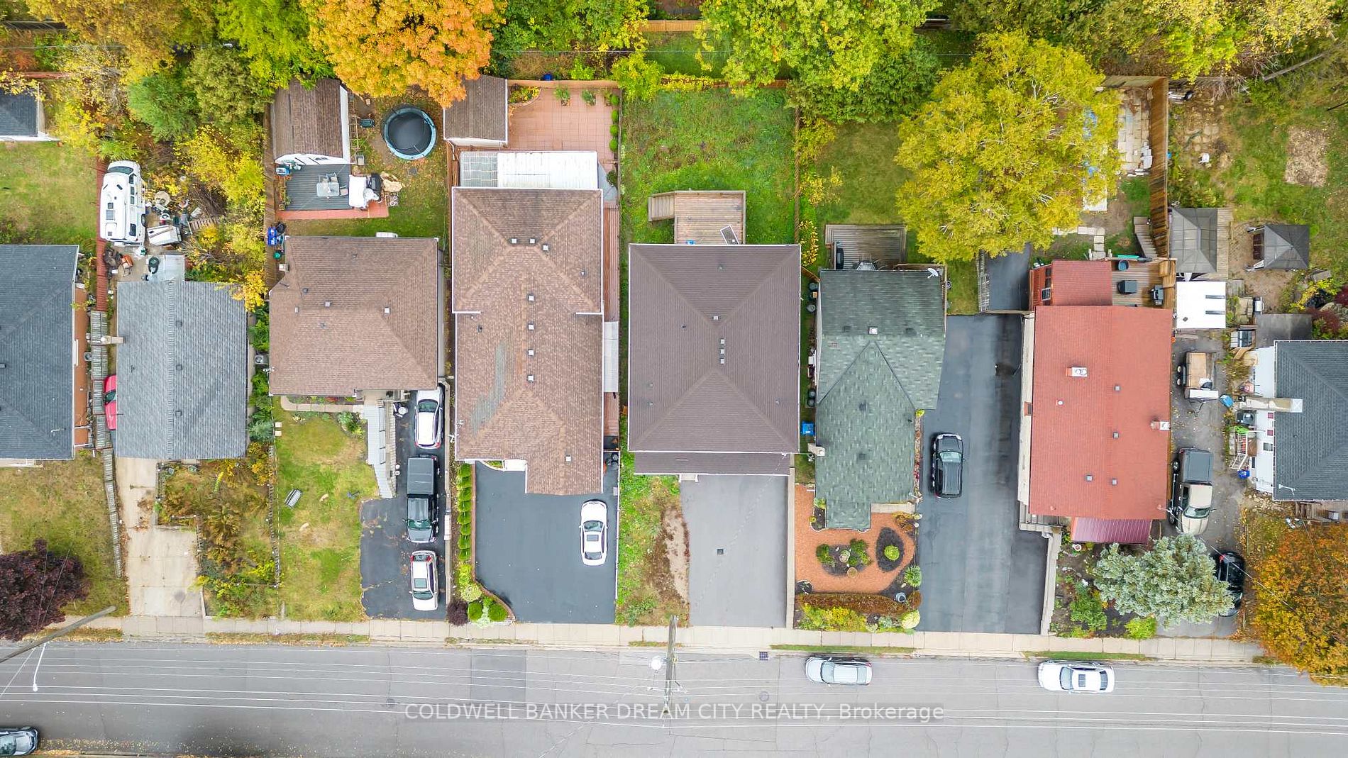 57 Brooklyne Rd W