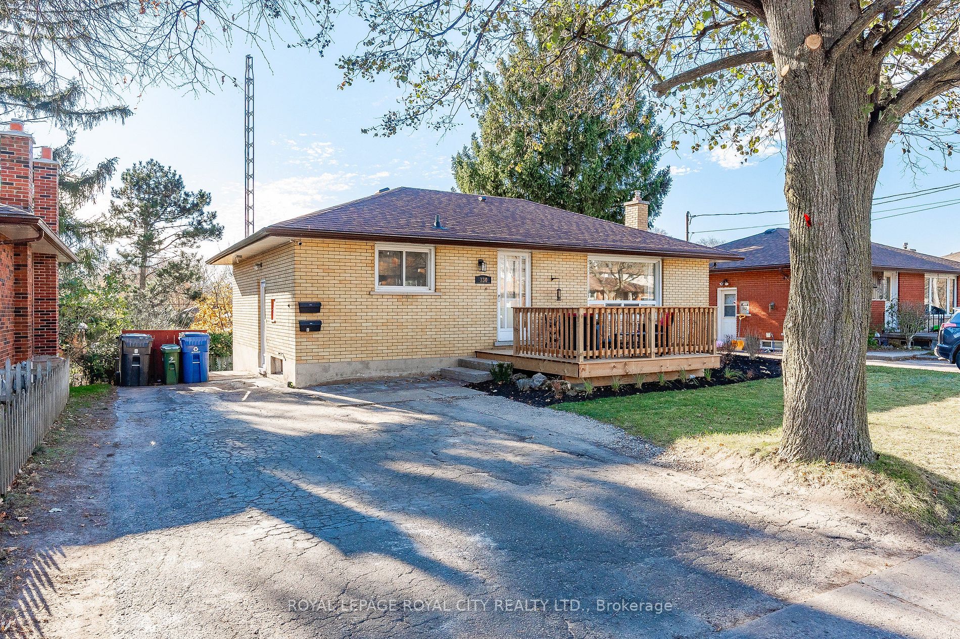 330 Victoria Rd N