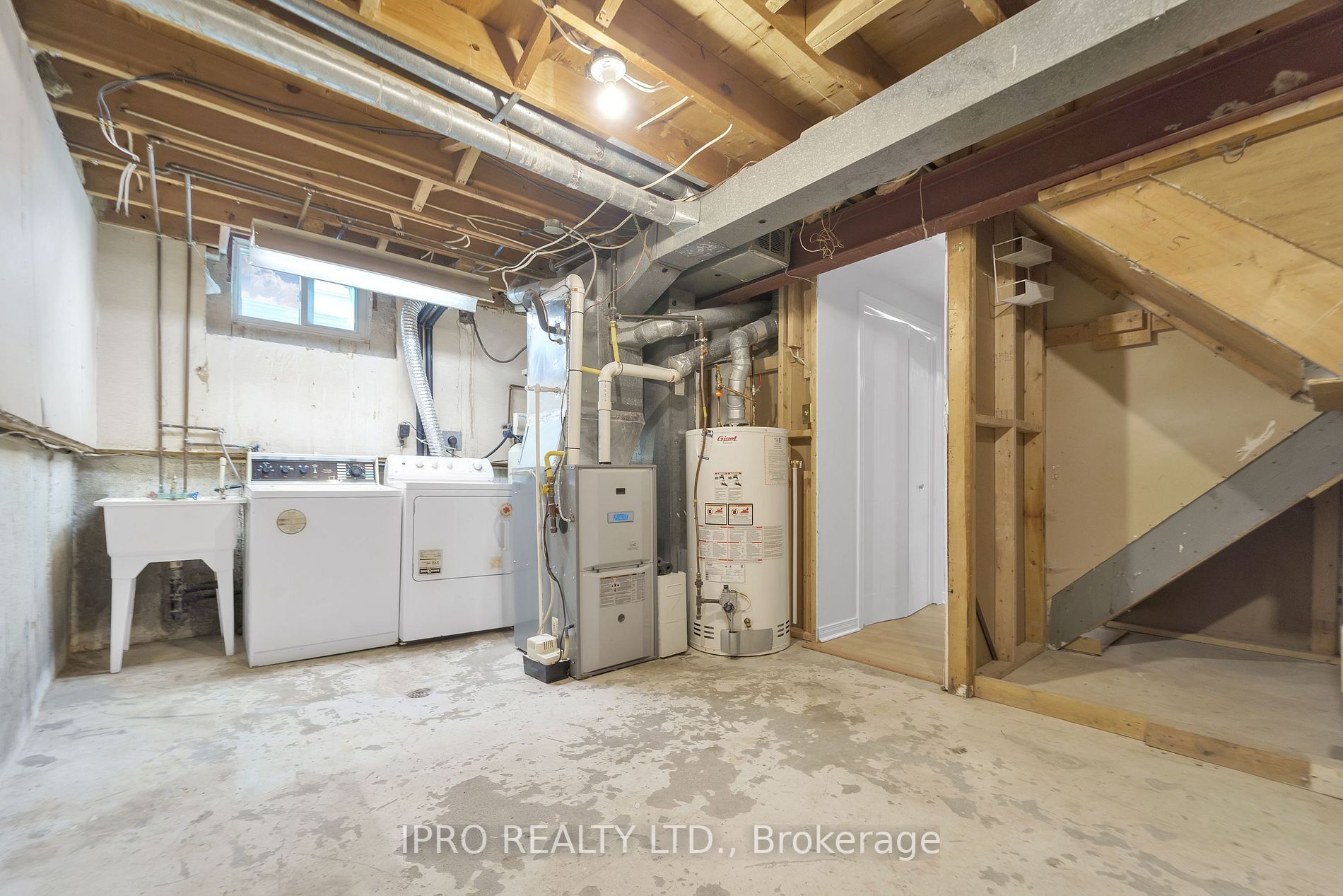 22 Timberlane Cres