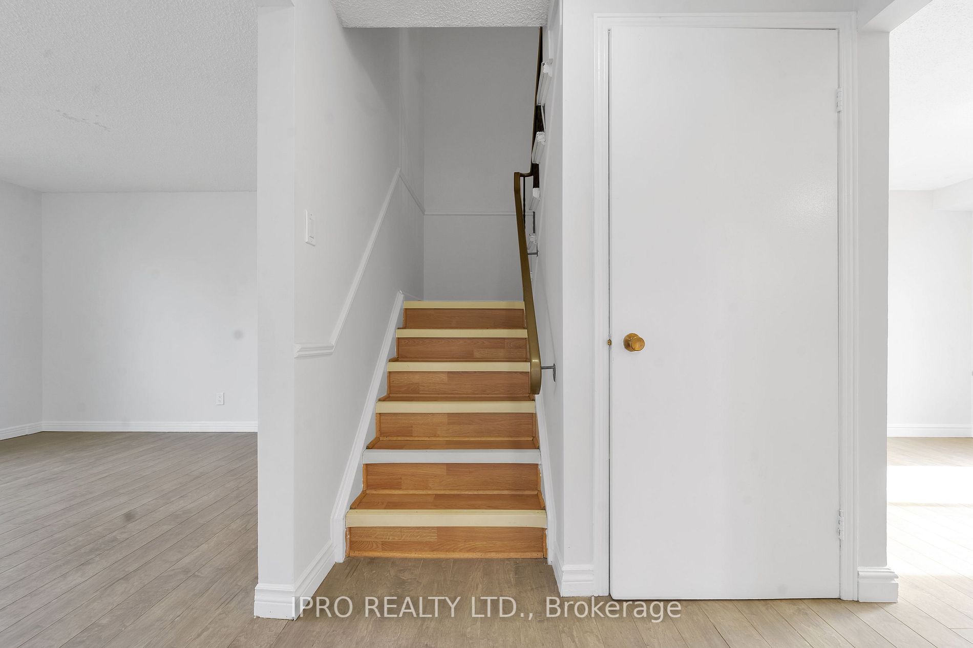 22 Timberlane Cres