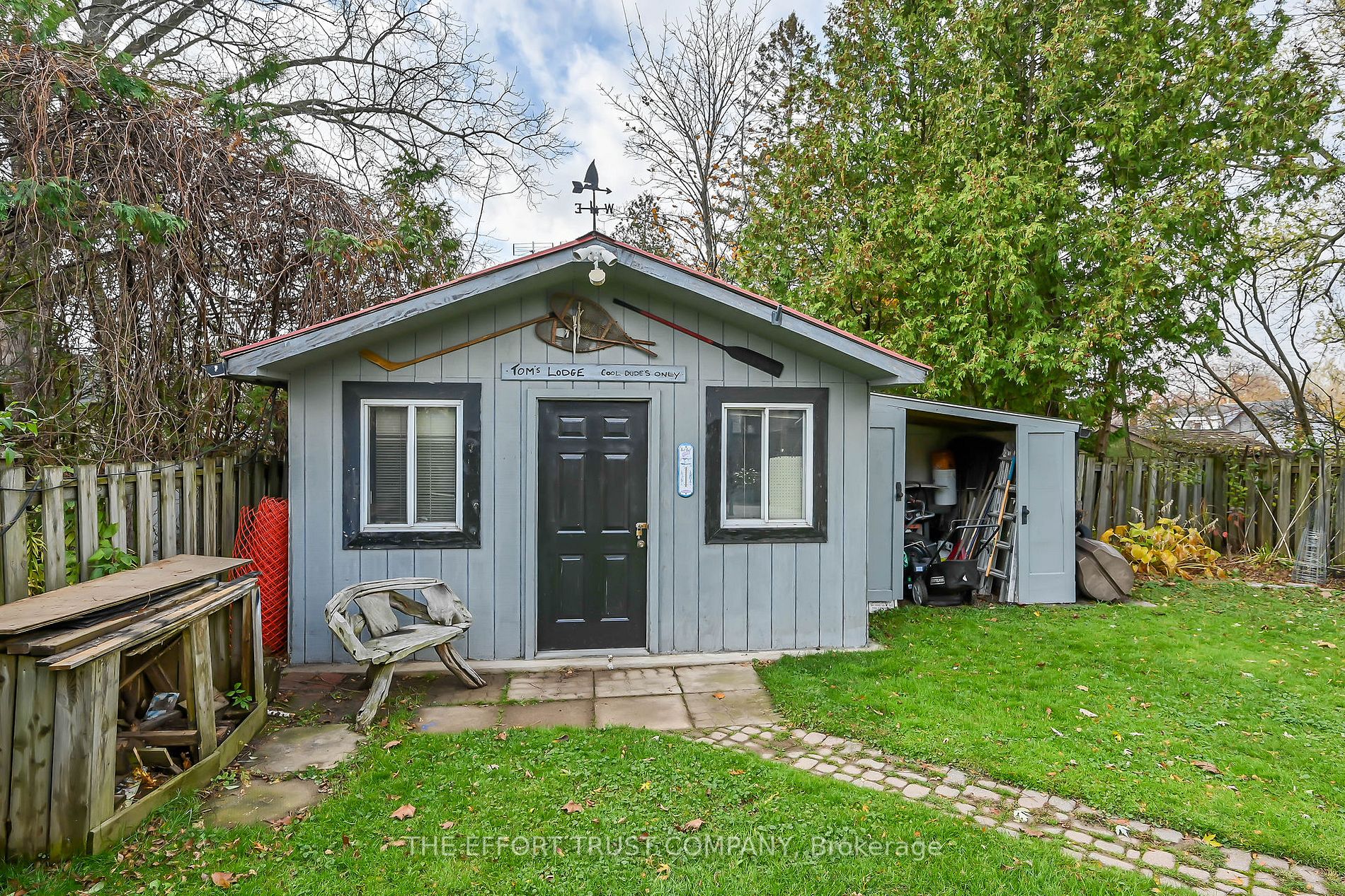 244 Bowman St