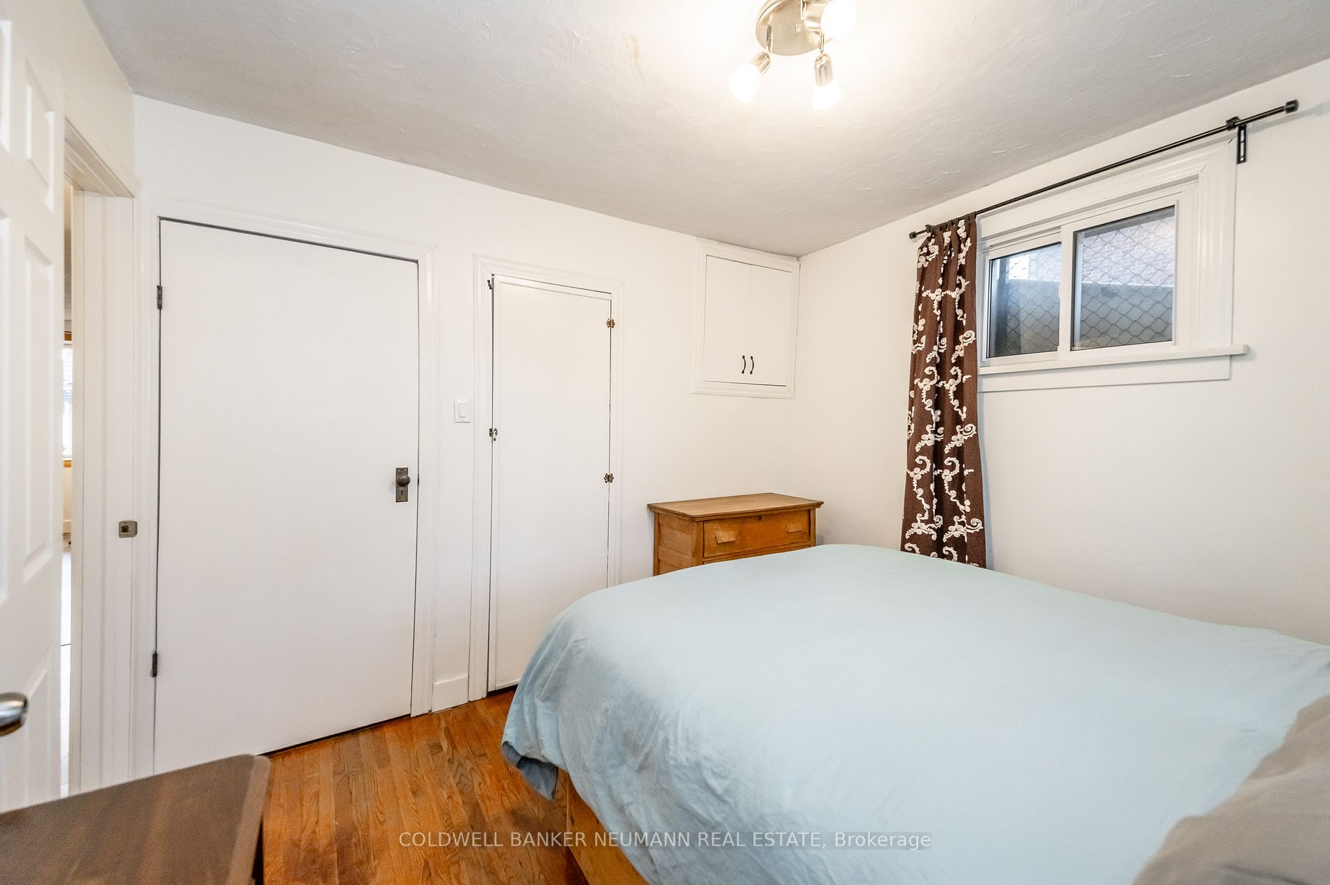 16 Menzie Ave