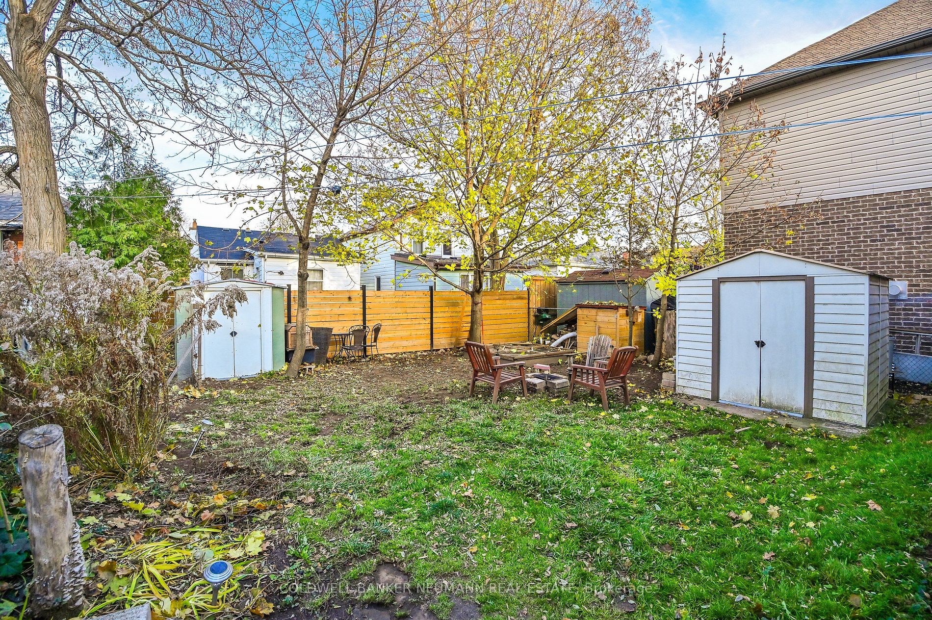 16 Menzie Ave