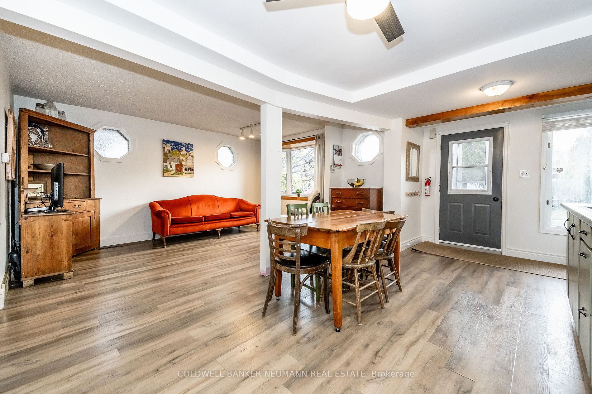 16 Menzie Ave