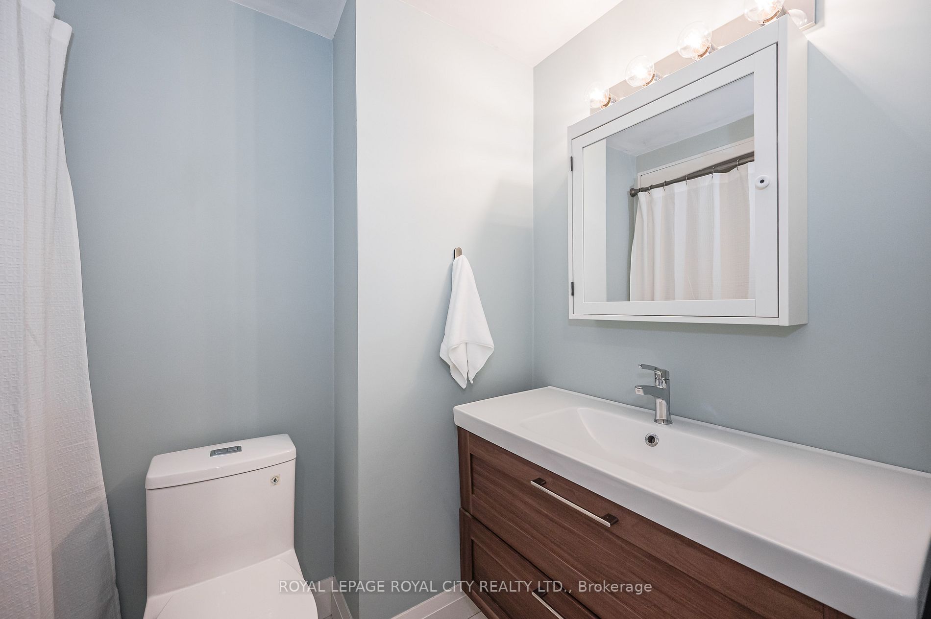 941 Gordon St, #33