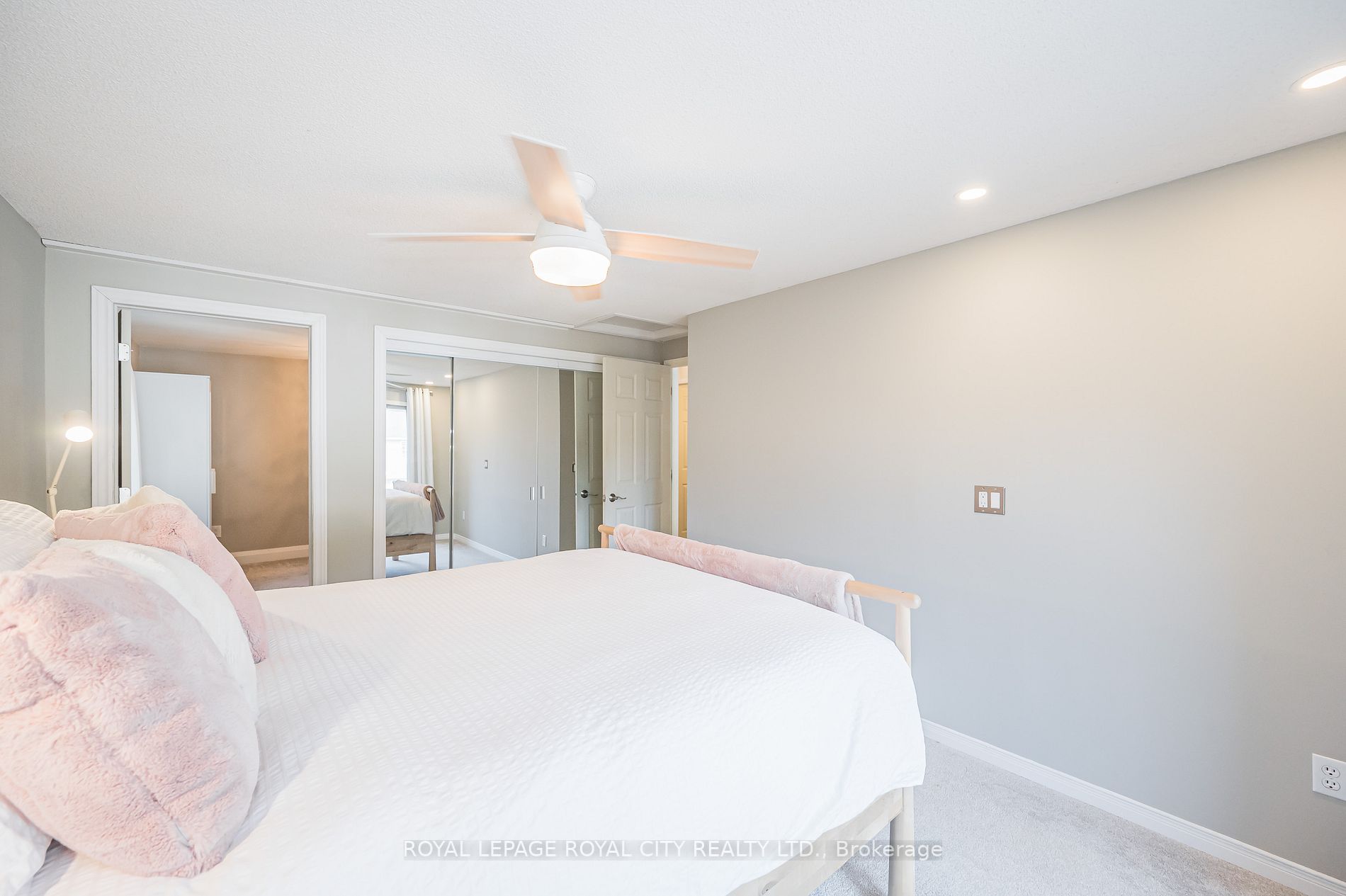 941 Gordon St, #33