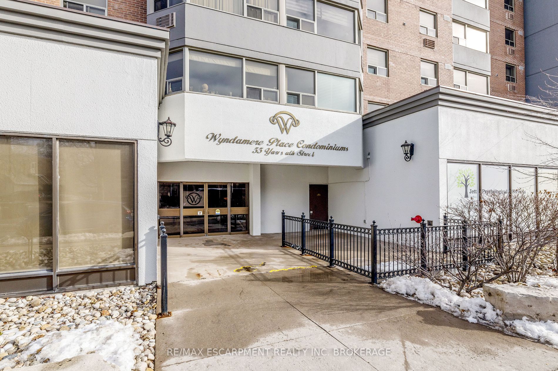 55 Yarmouth St, #307