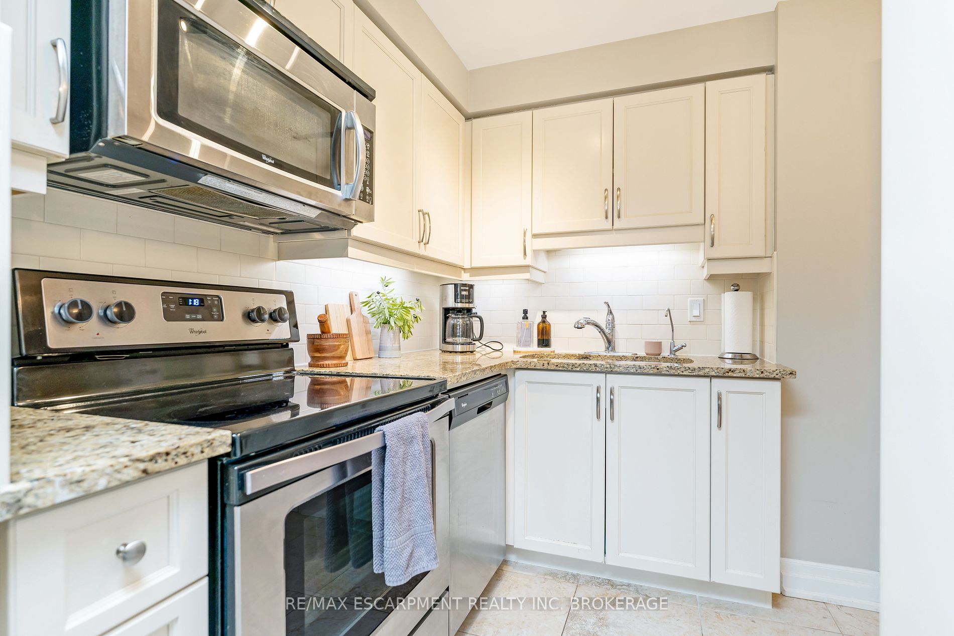 55 Yarmouth St, #307
