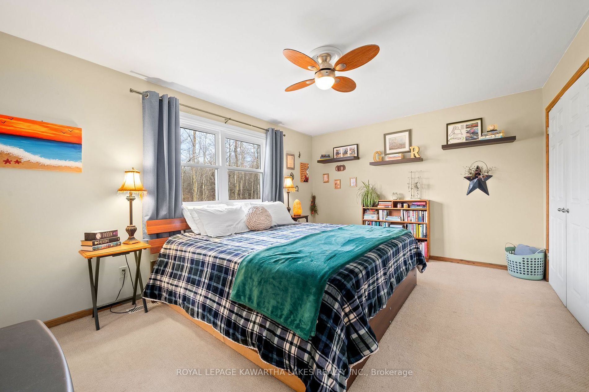 1086 Hayes Line