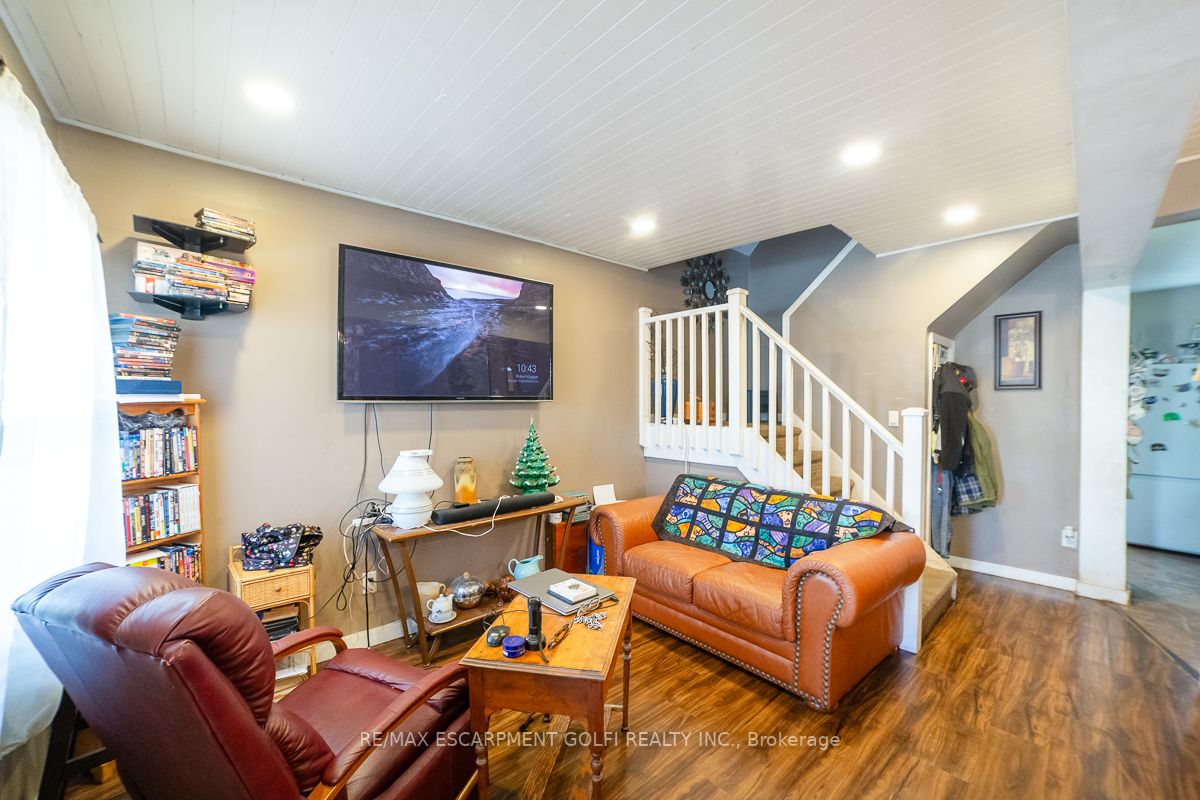 94 Cope St