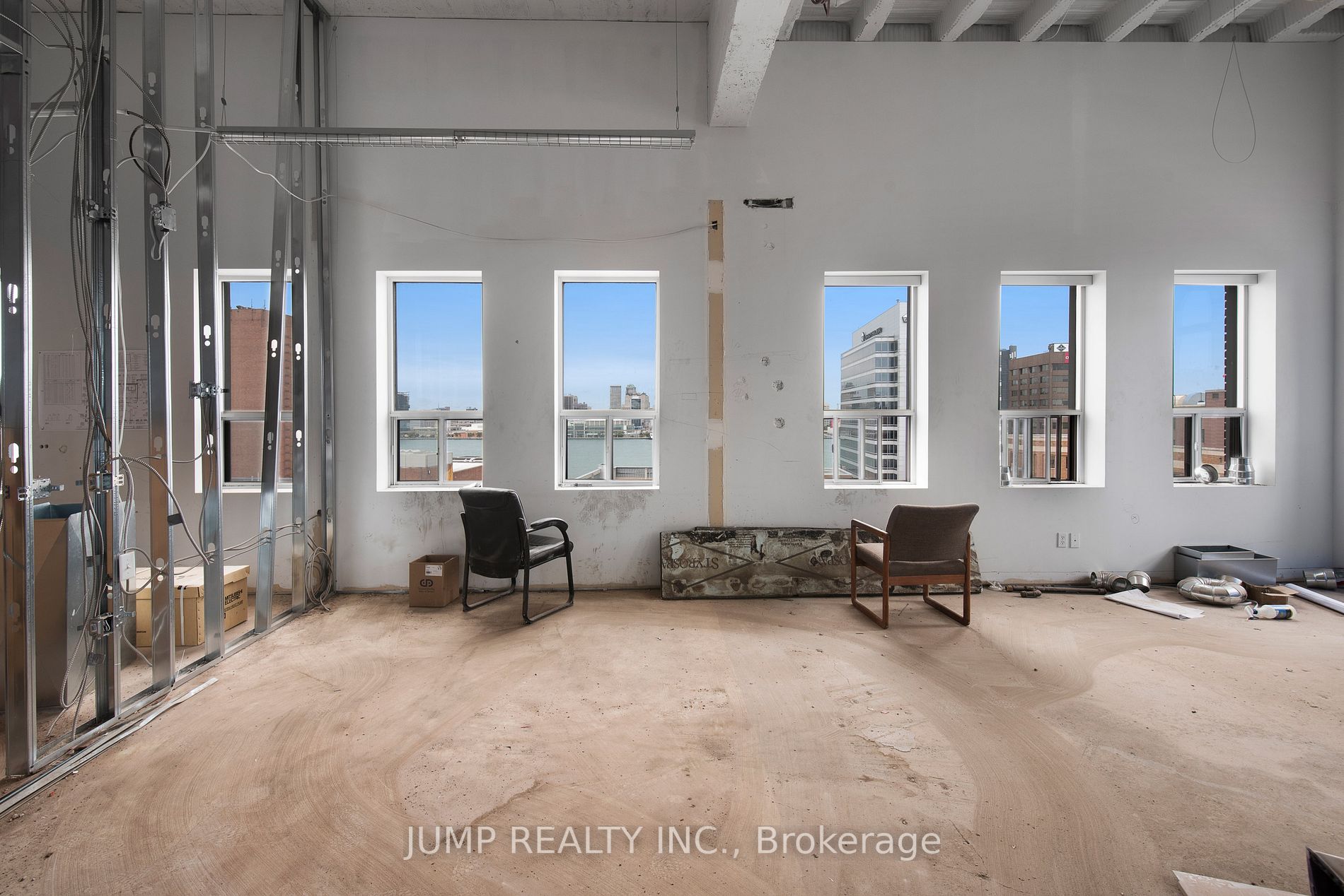 261* Pelissier St W
