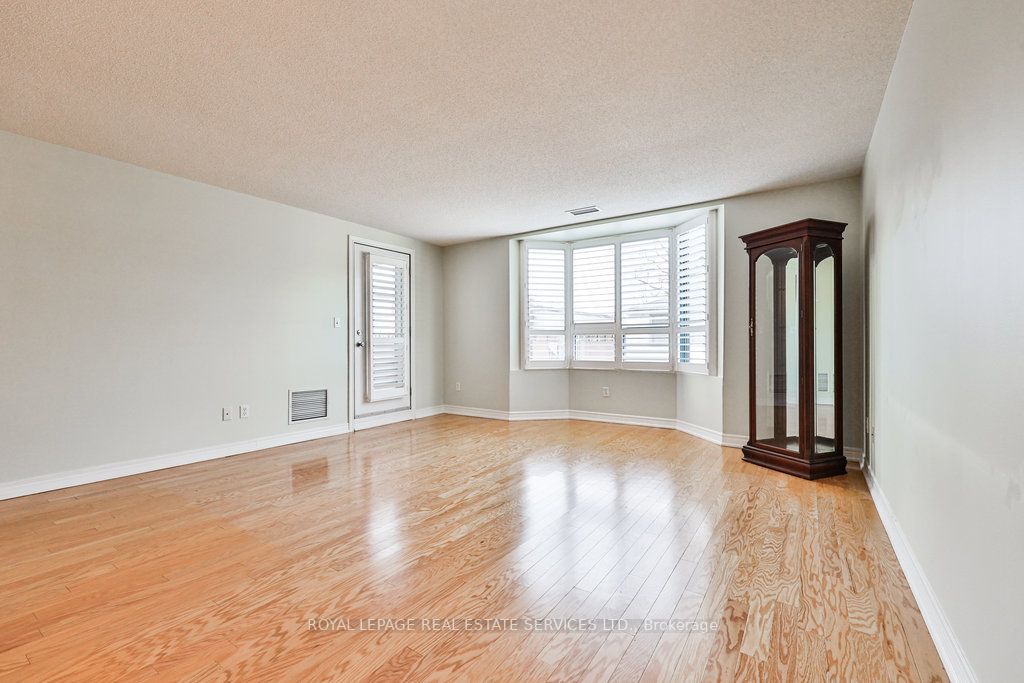 5 Ogilvie St, #201