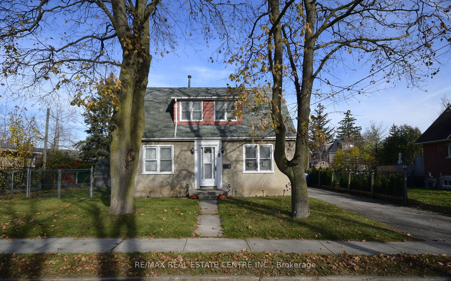 8 St Arnaud St