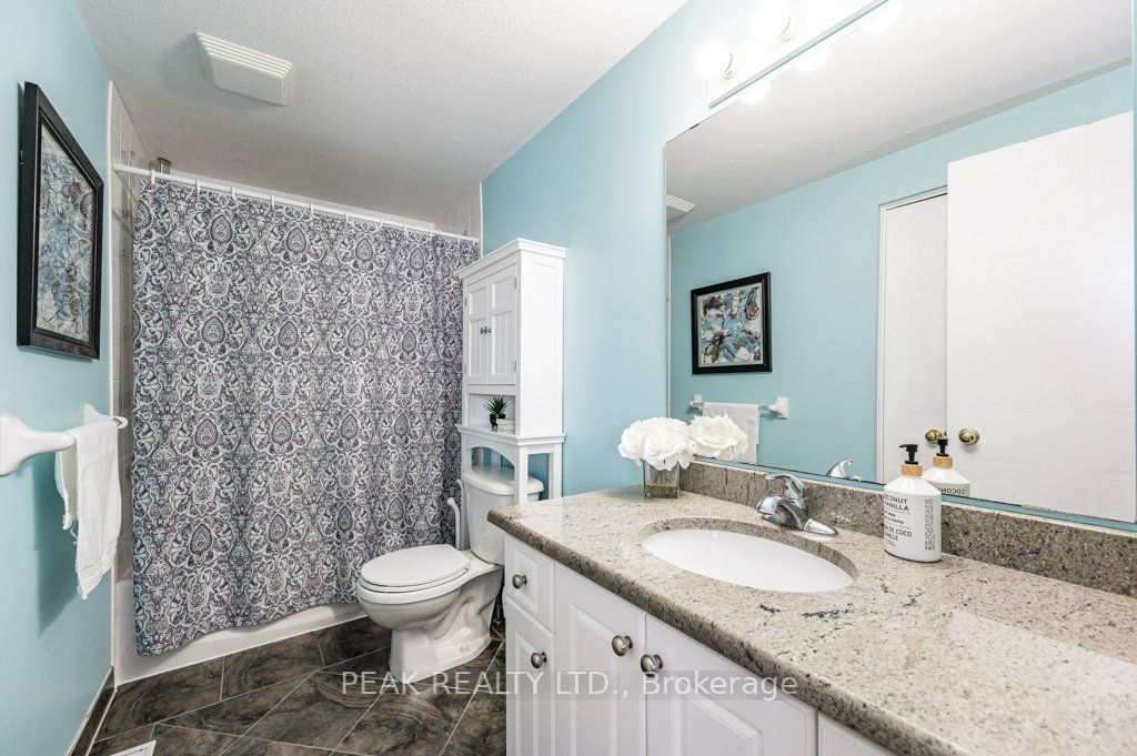 92 Foxglove Cres