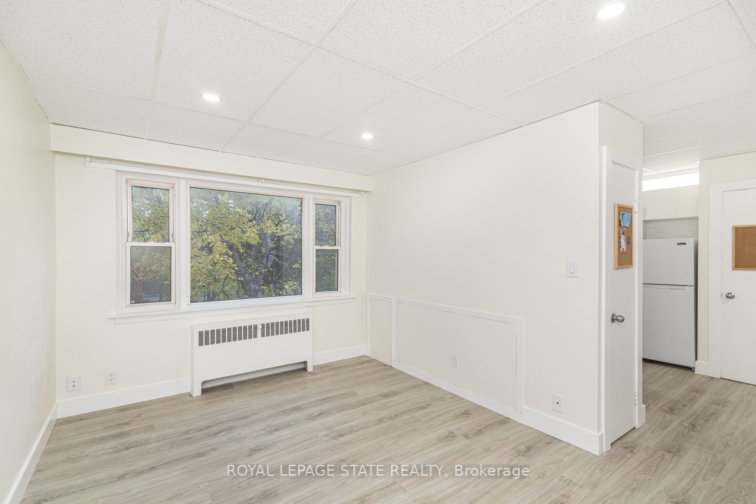 137 Emerald St S, #18