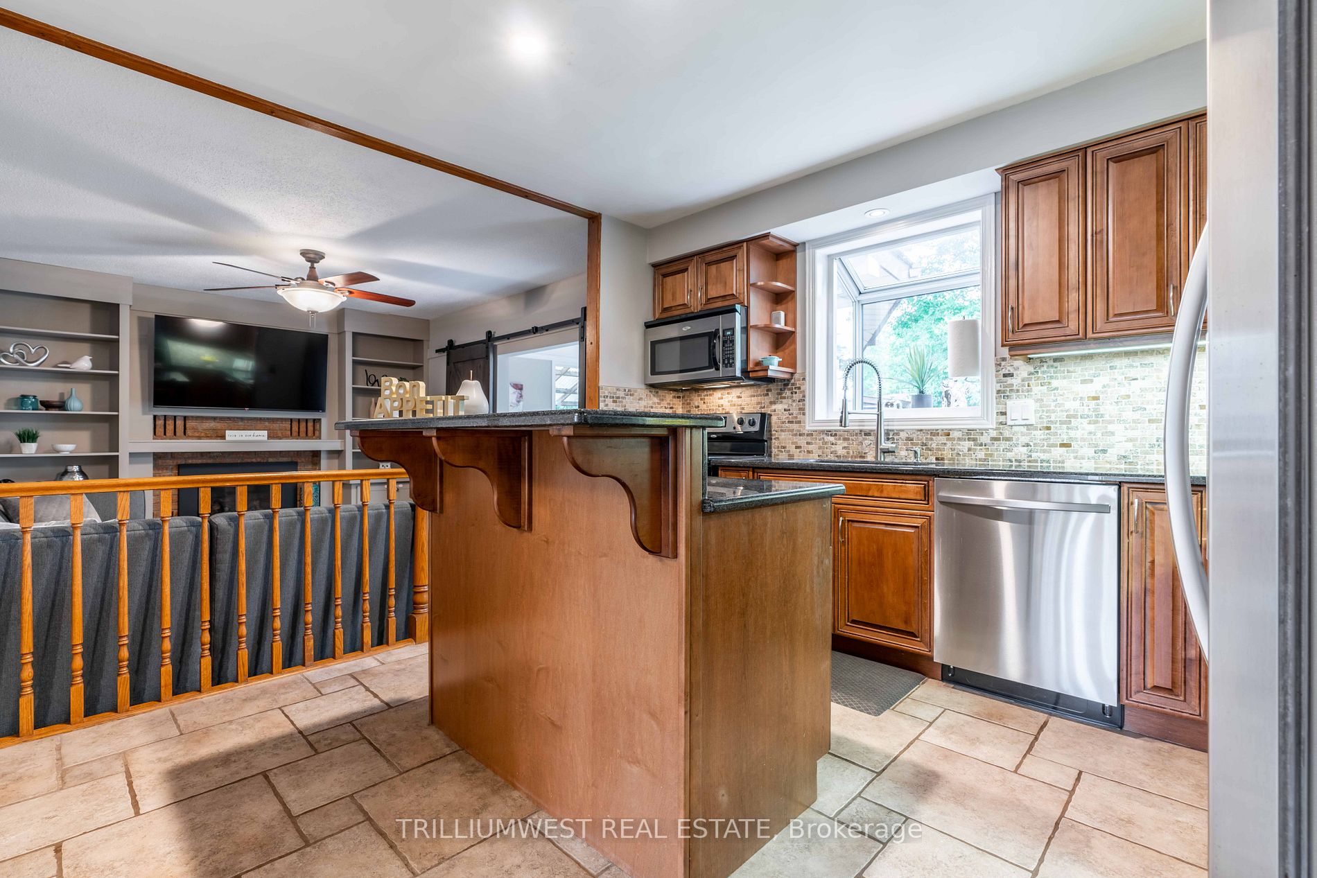 255 West Acres Dr