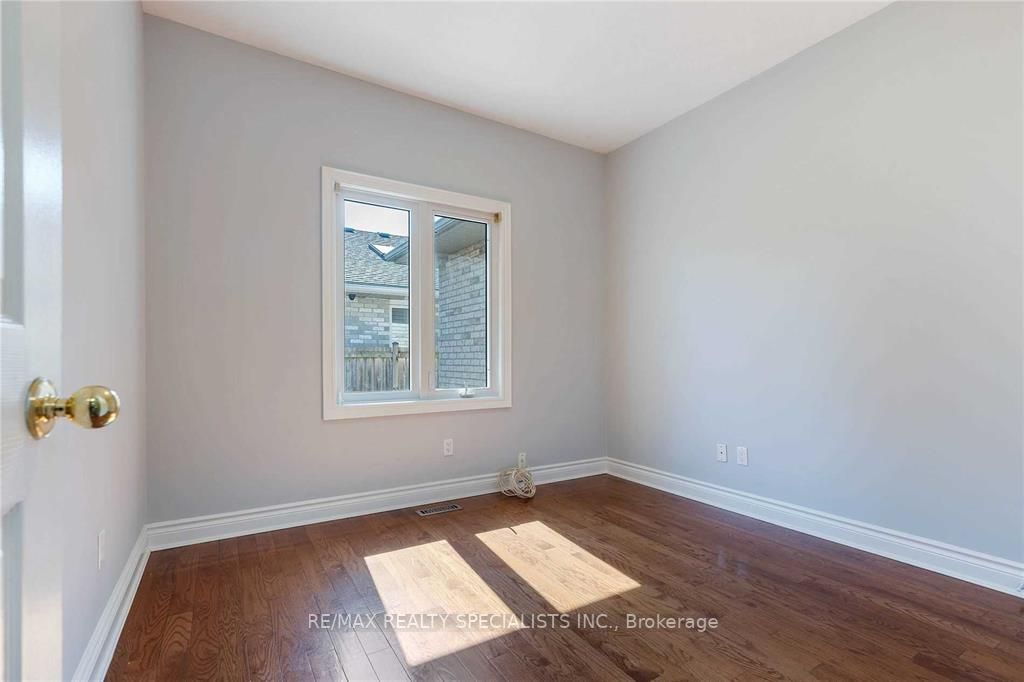 83 Jasmine Dr
