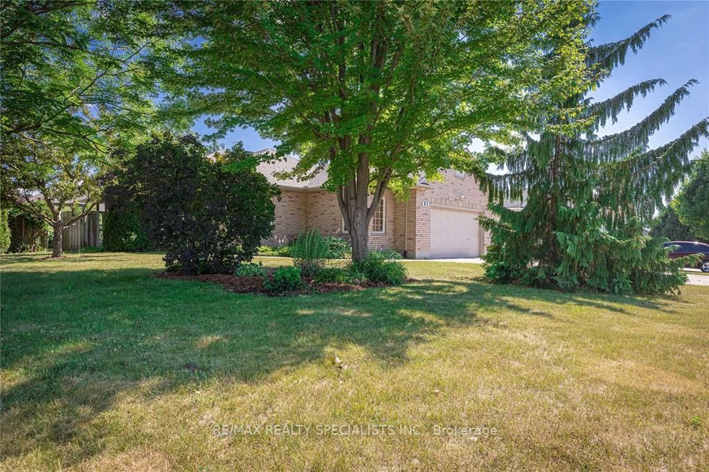 83 Jasmine Dr