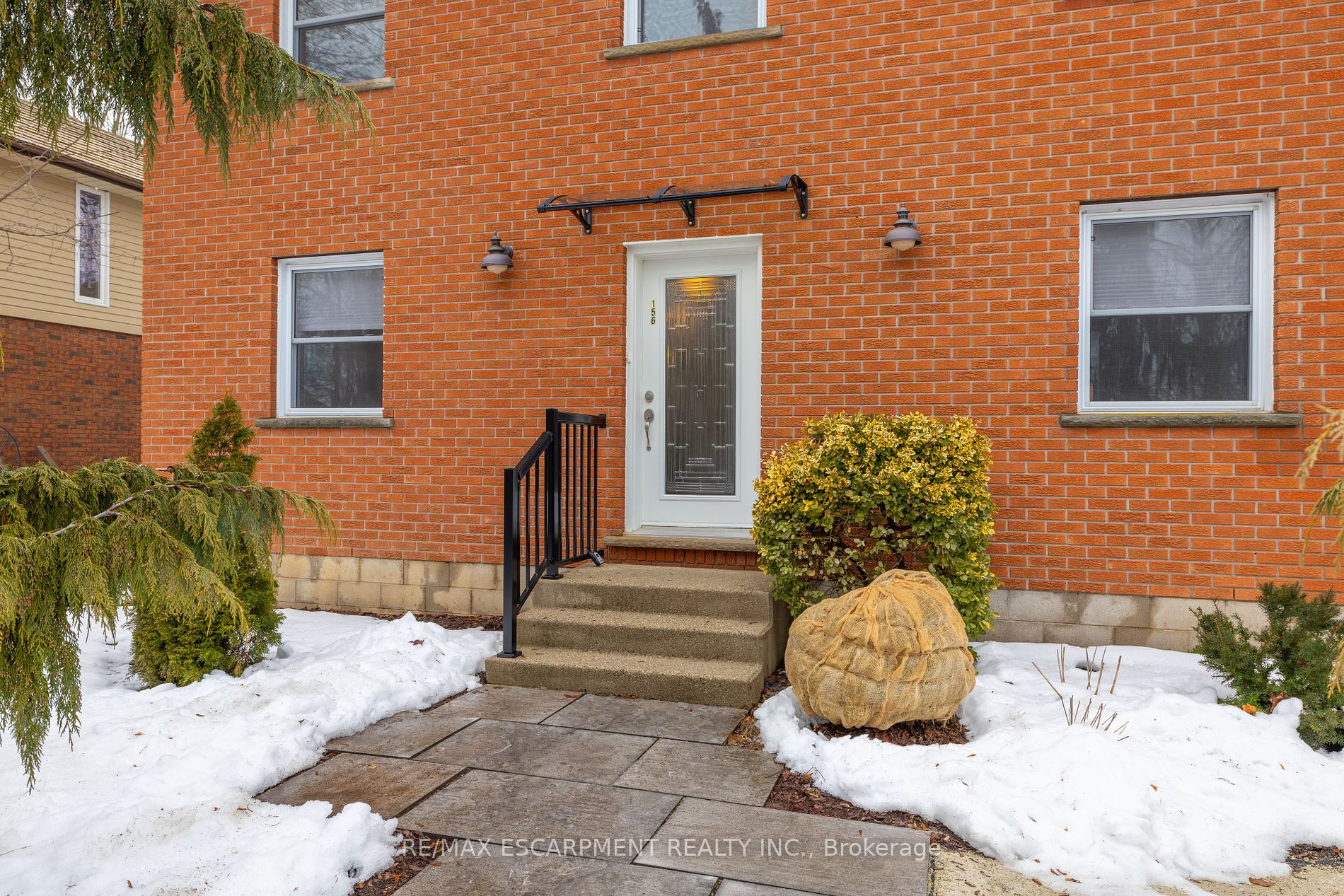 156 Jackson St
