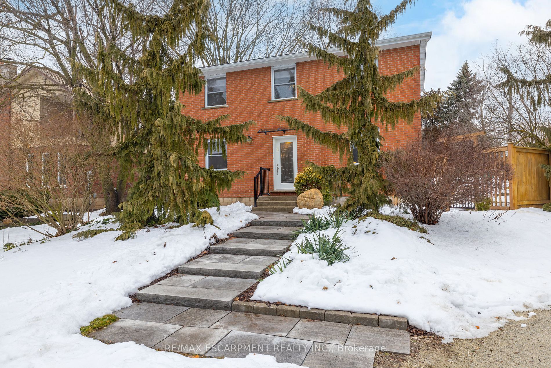 156 Jackson St