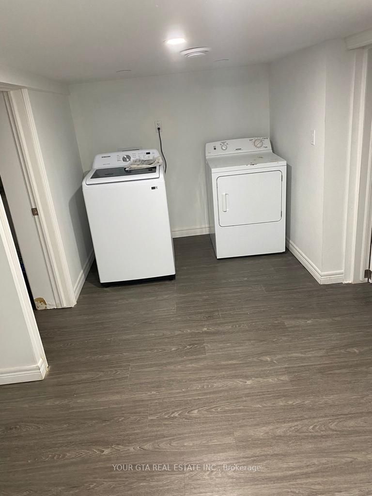 4699 Ryerson Cres