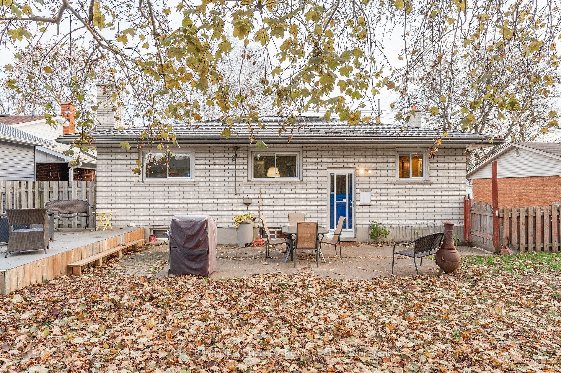 24 Eastview Rd