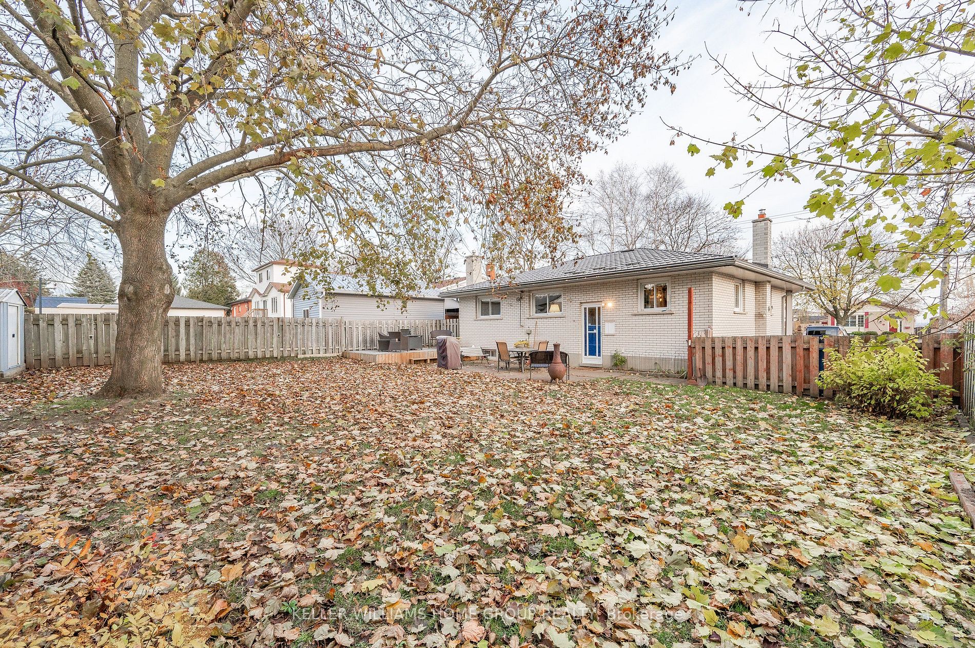 24 Eastview Rd