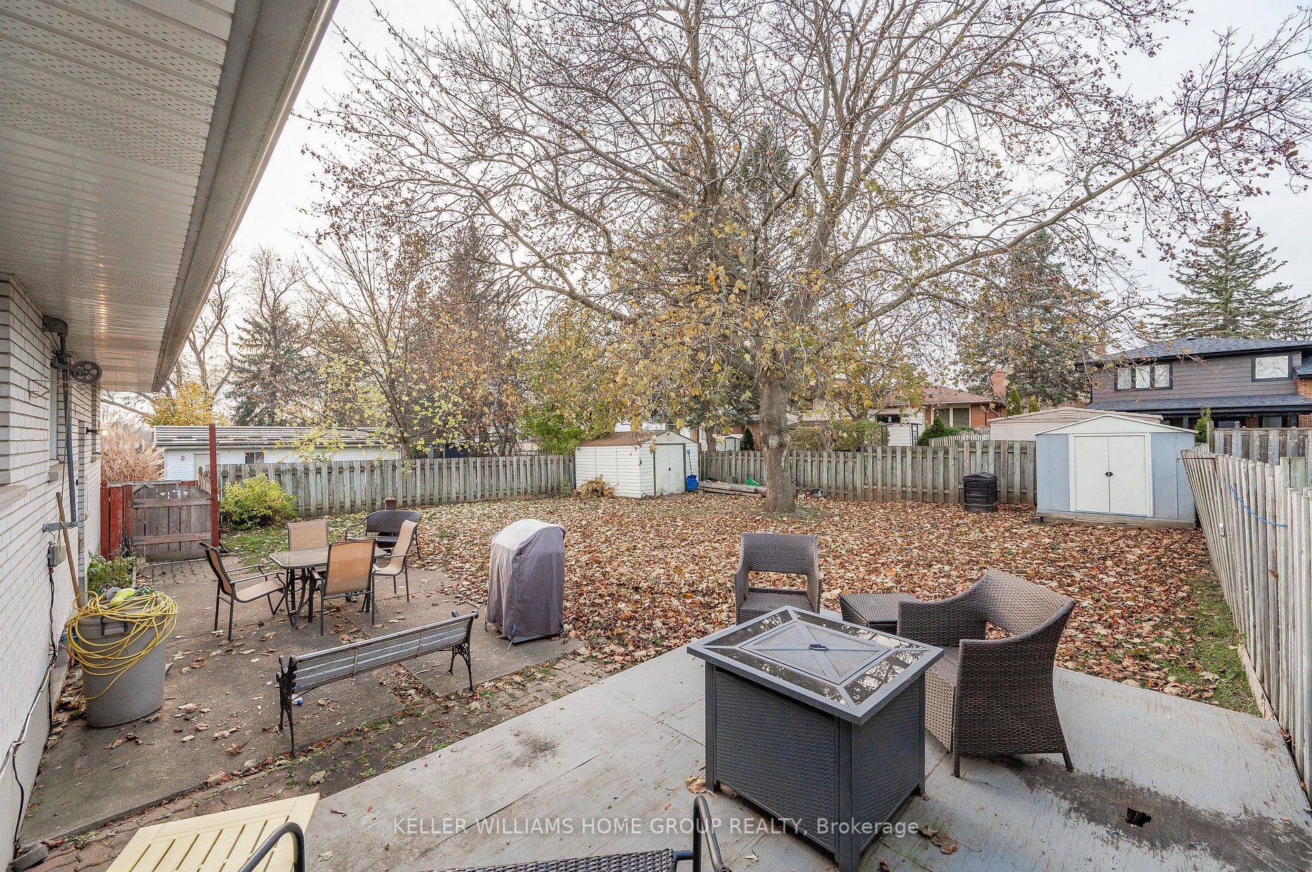 24 Eastview Rd