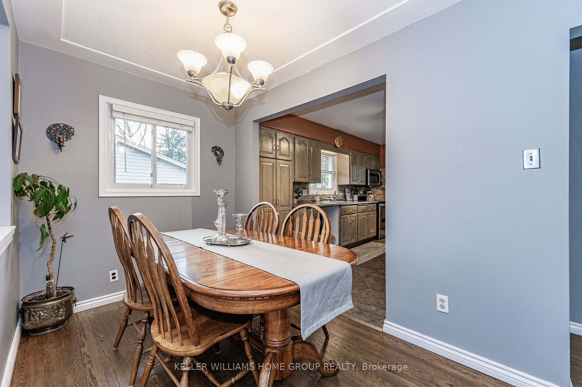 24 Eastview Rd