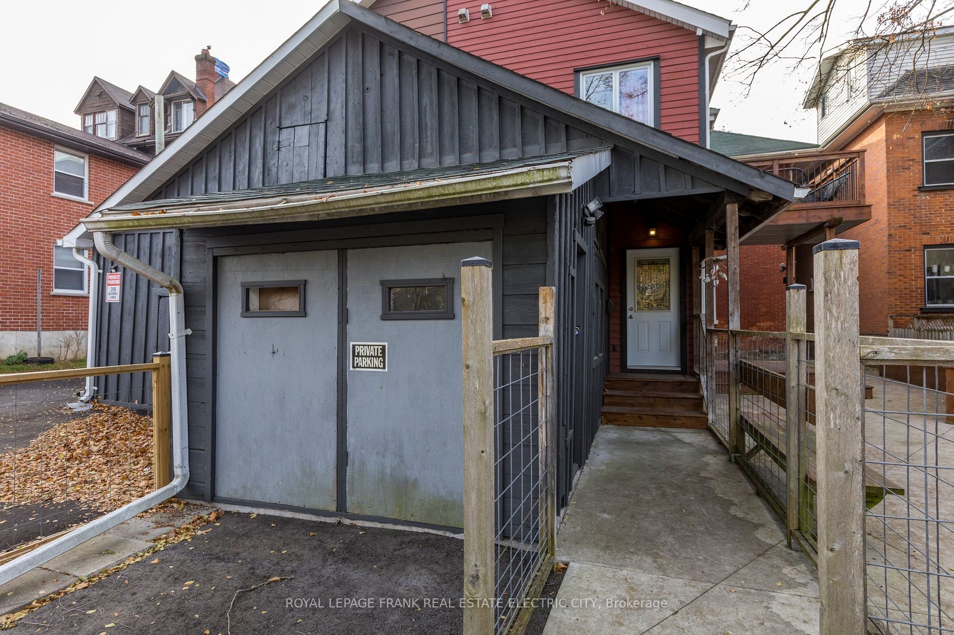 210 Mcdonnel St