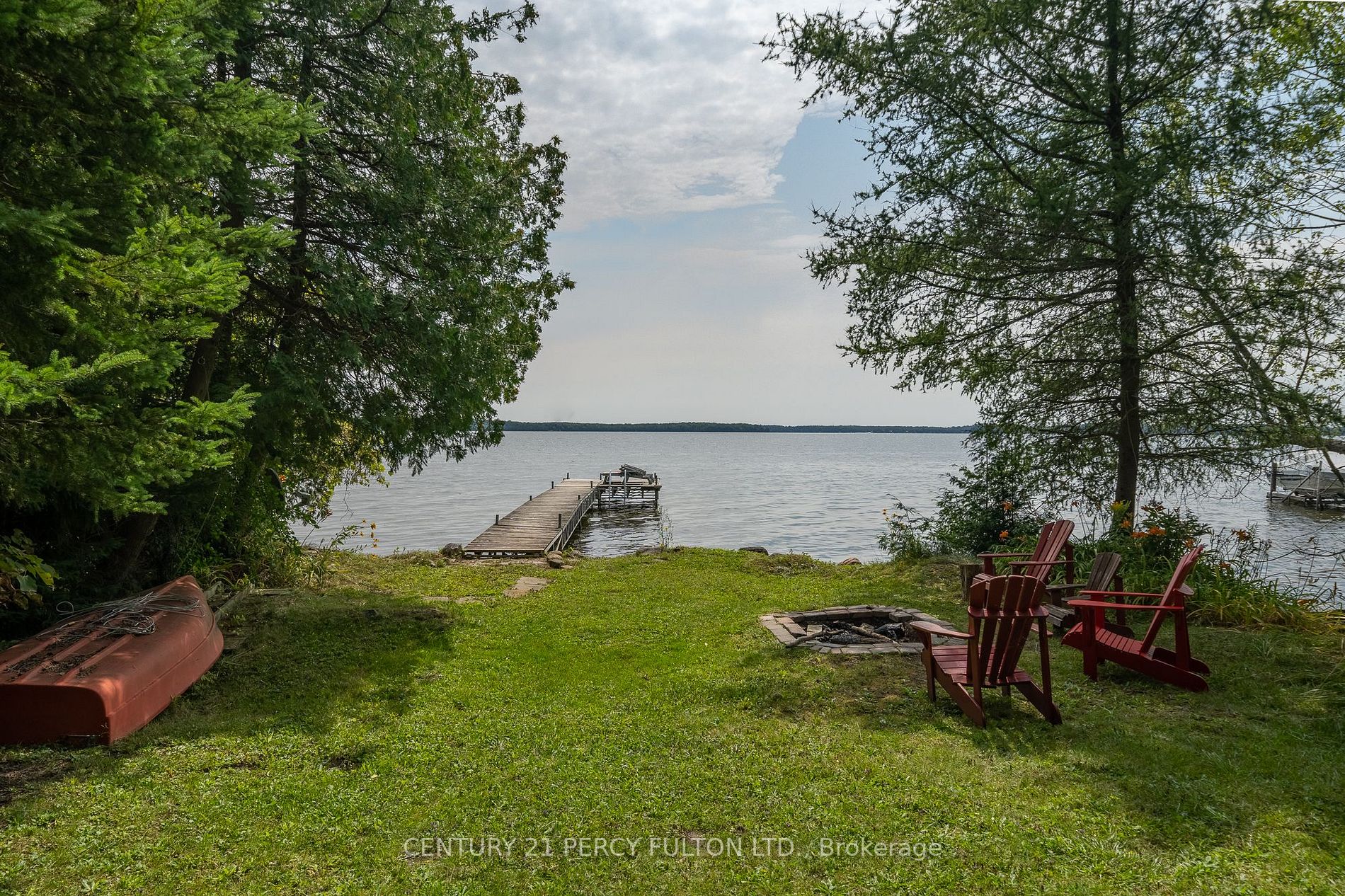5 Camelot Pl