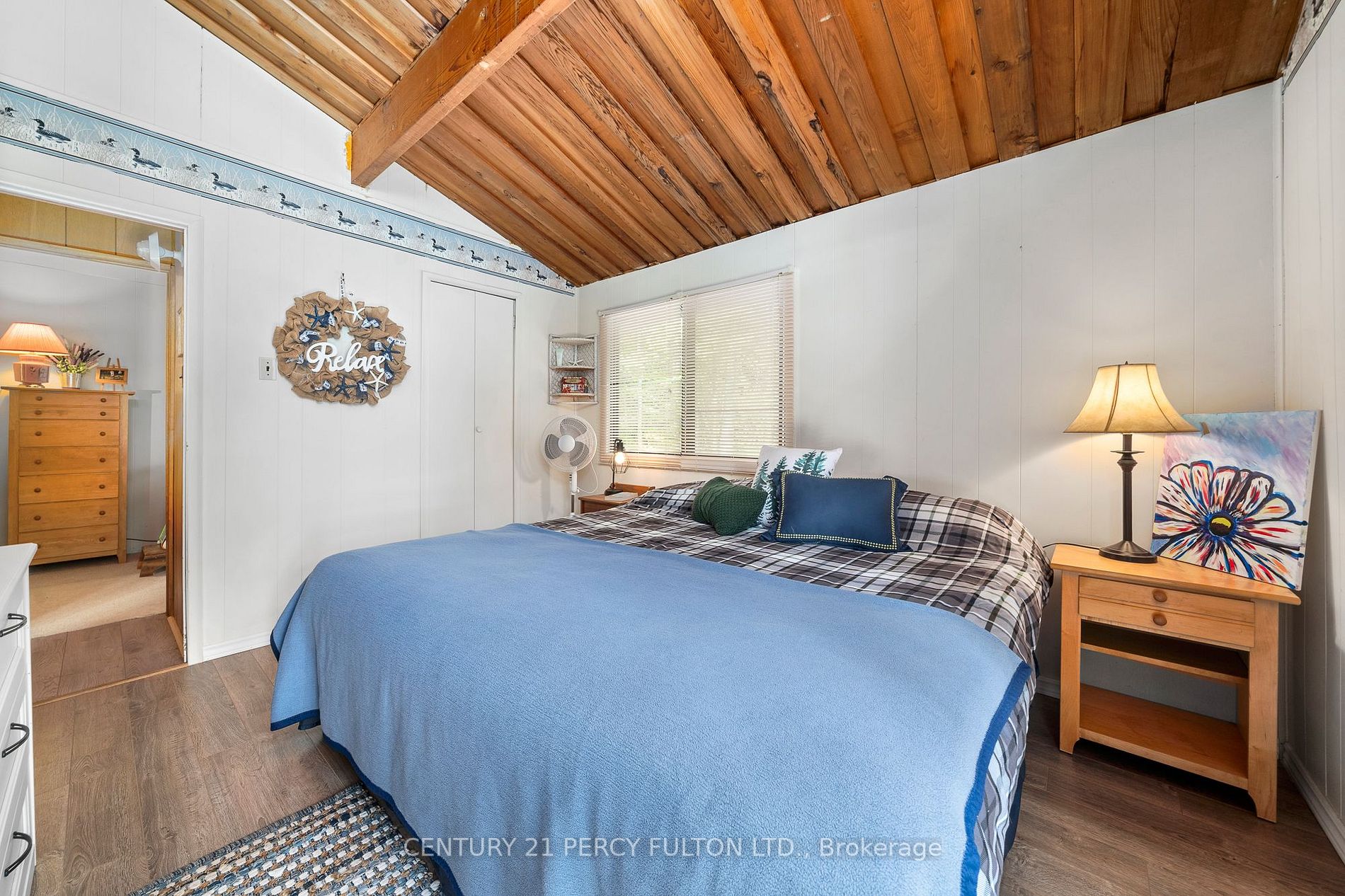5 Camelot Pl