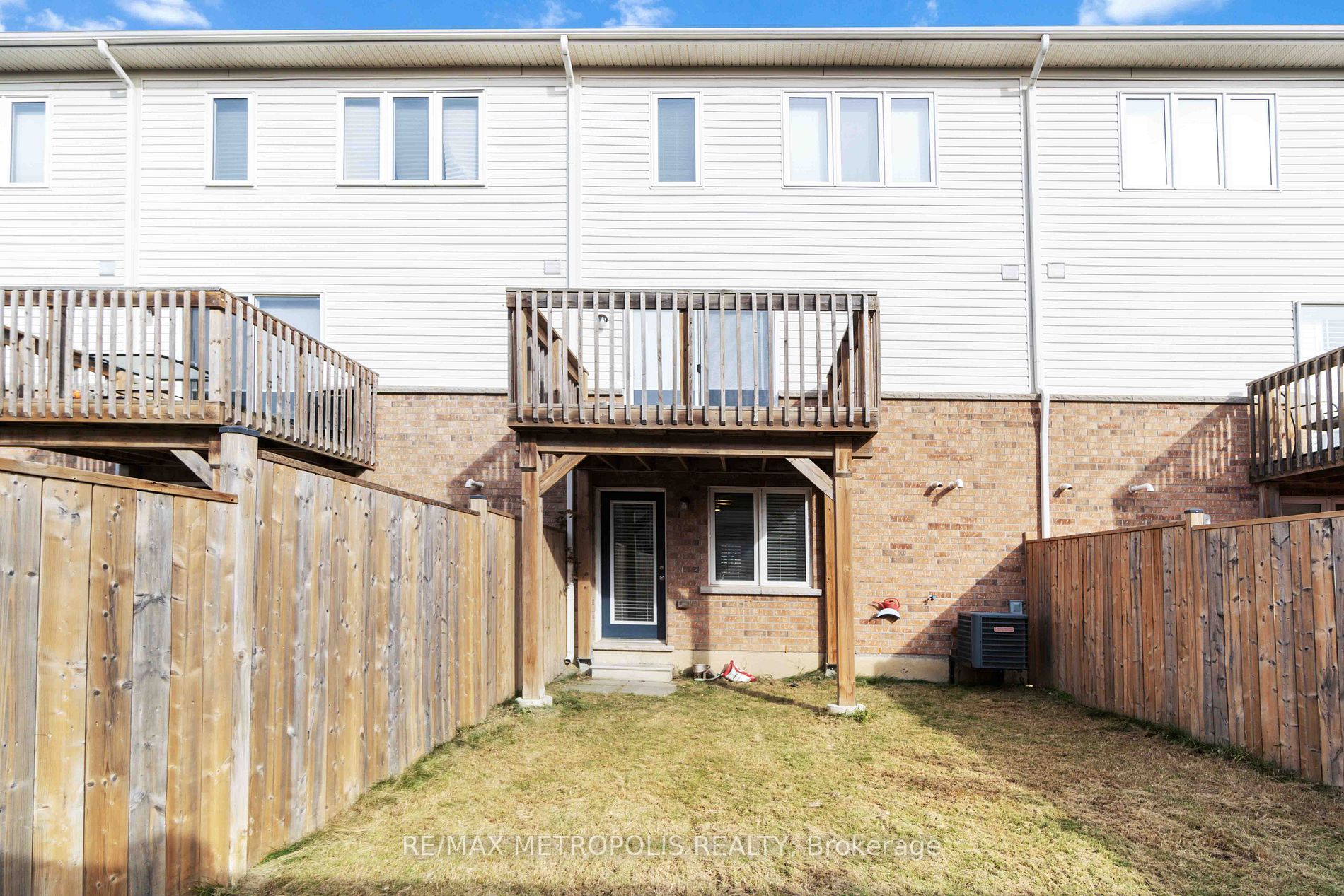 85 Mayland Tr