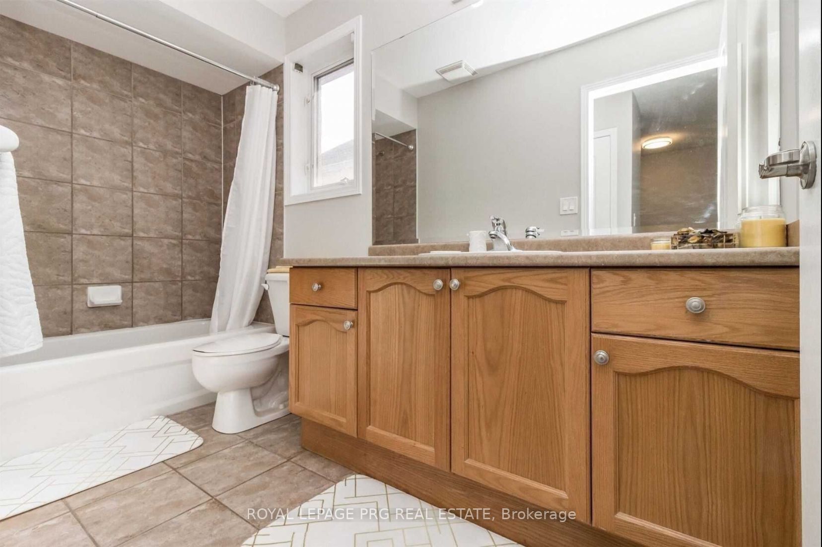 100 Greenstem Cres, #Upper