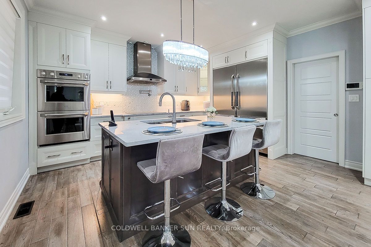 32 Kingspoint Circ