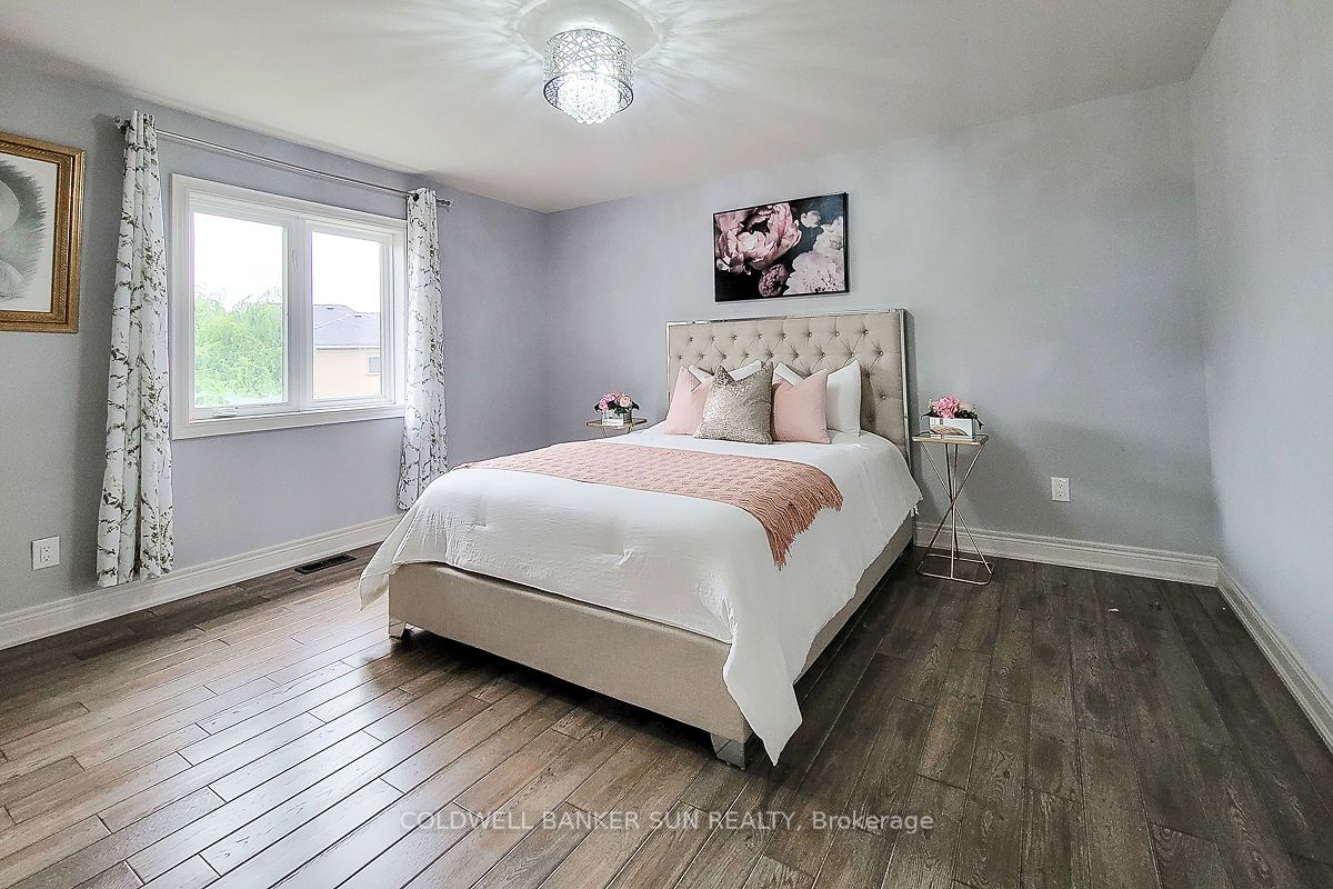 32 Kingspoint Circ