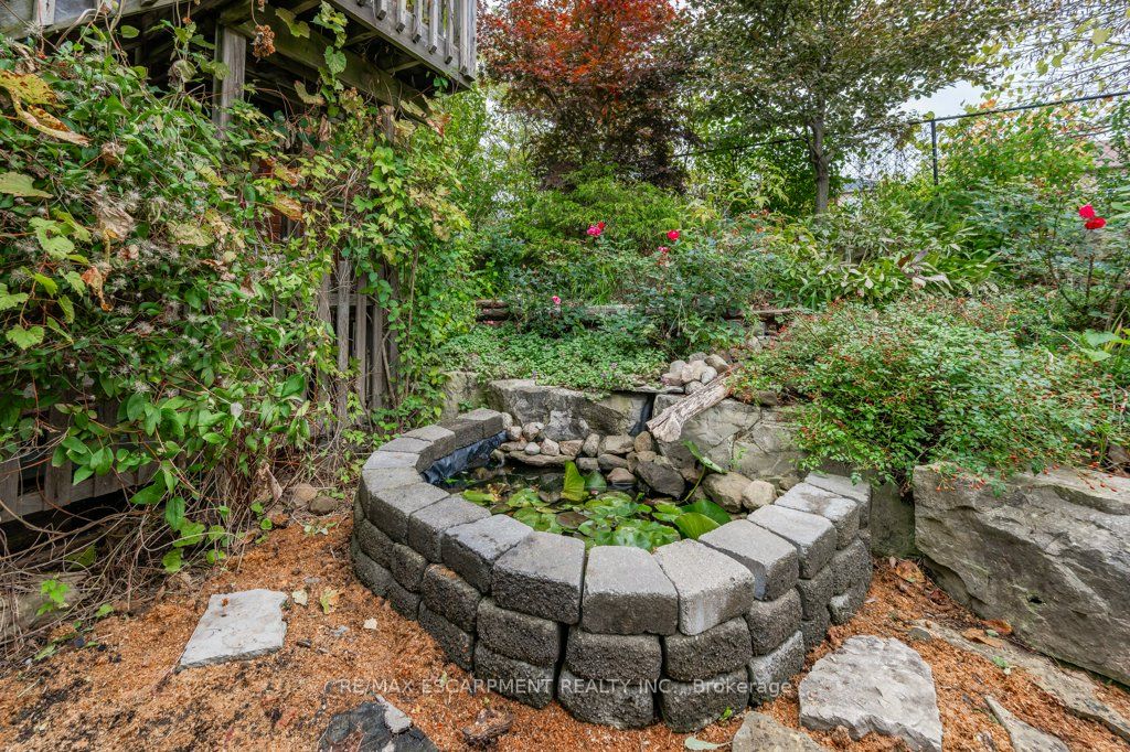 3 Gatewood Crt