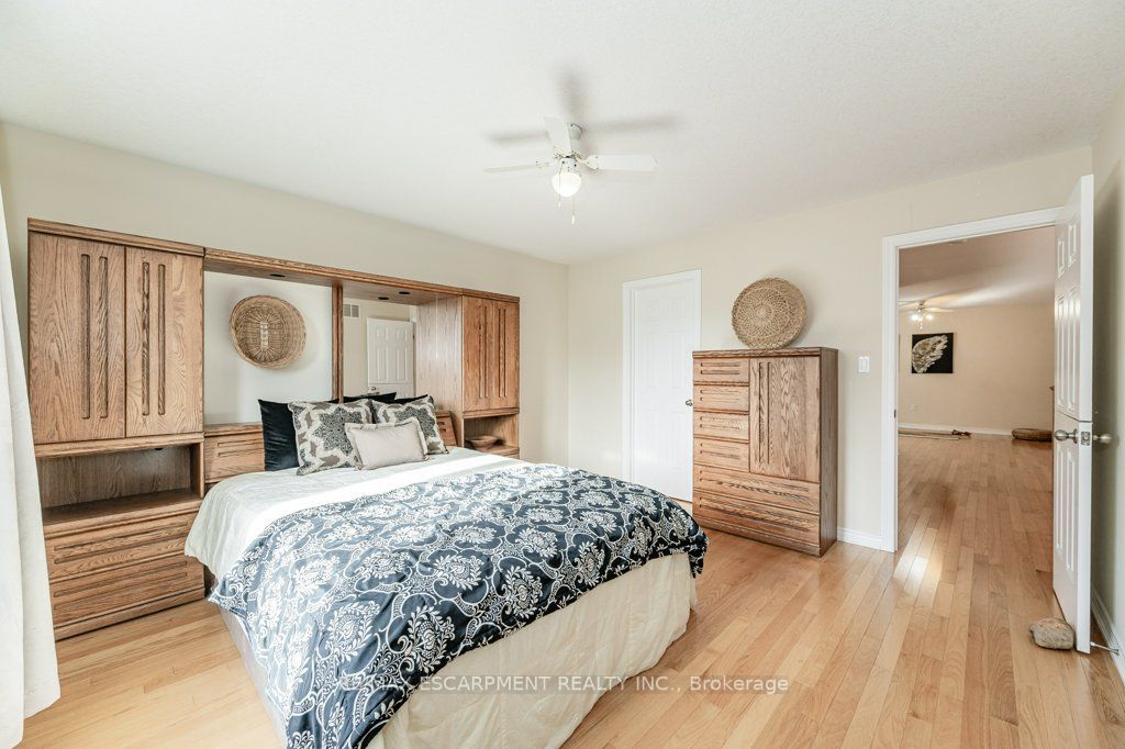 3 Gatewood Crt