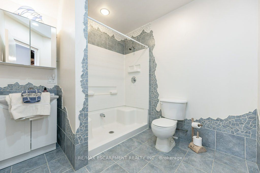 3 Gatewood Crt