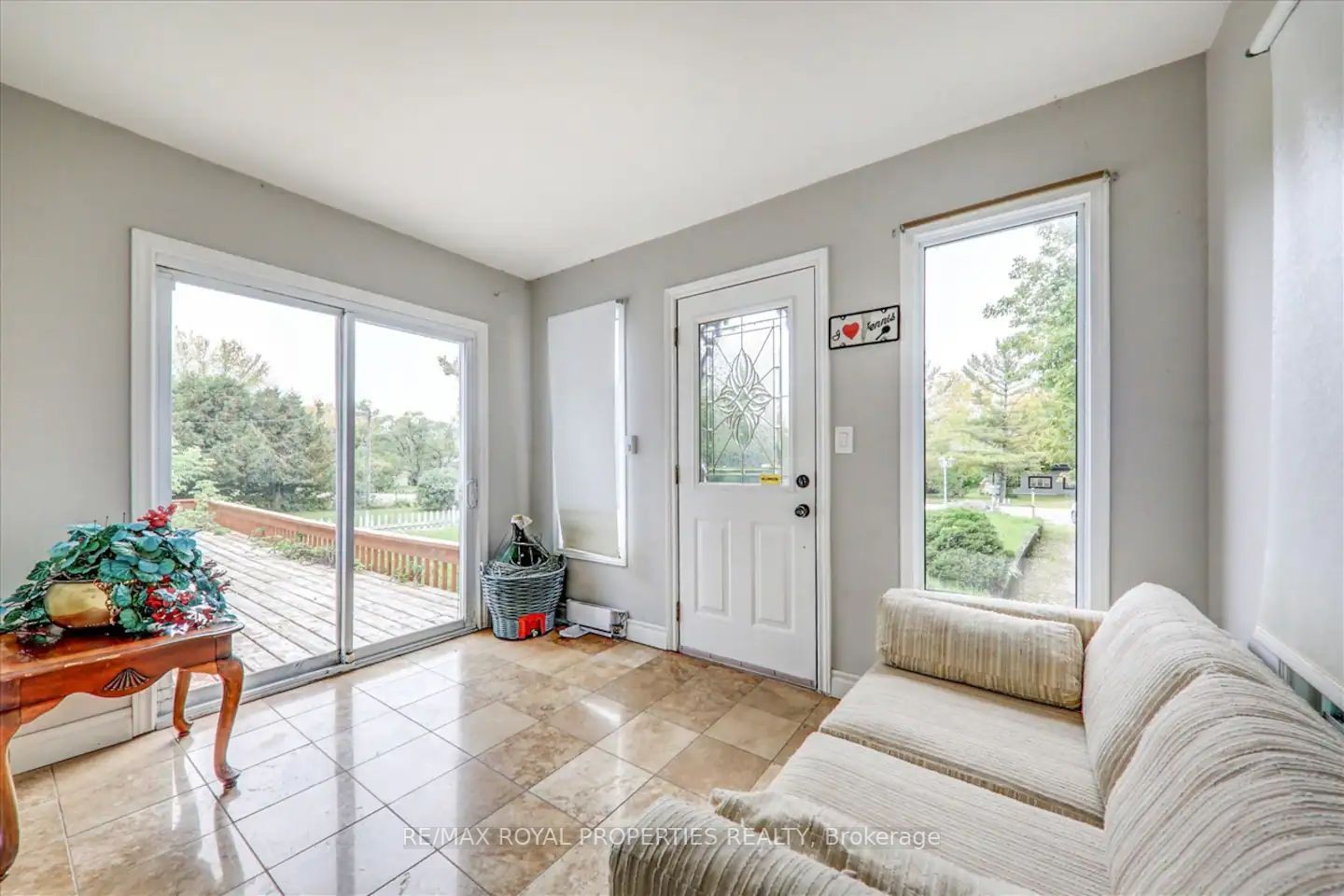 34 Robinson Ave
