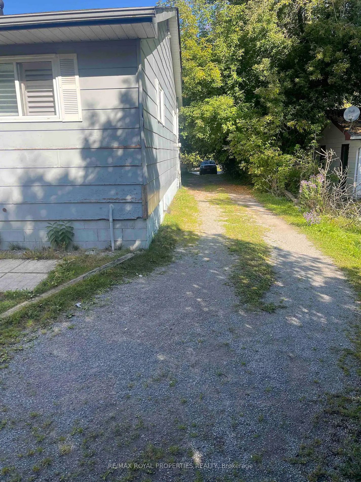 34 Robinson Ave