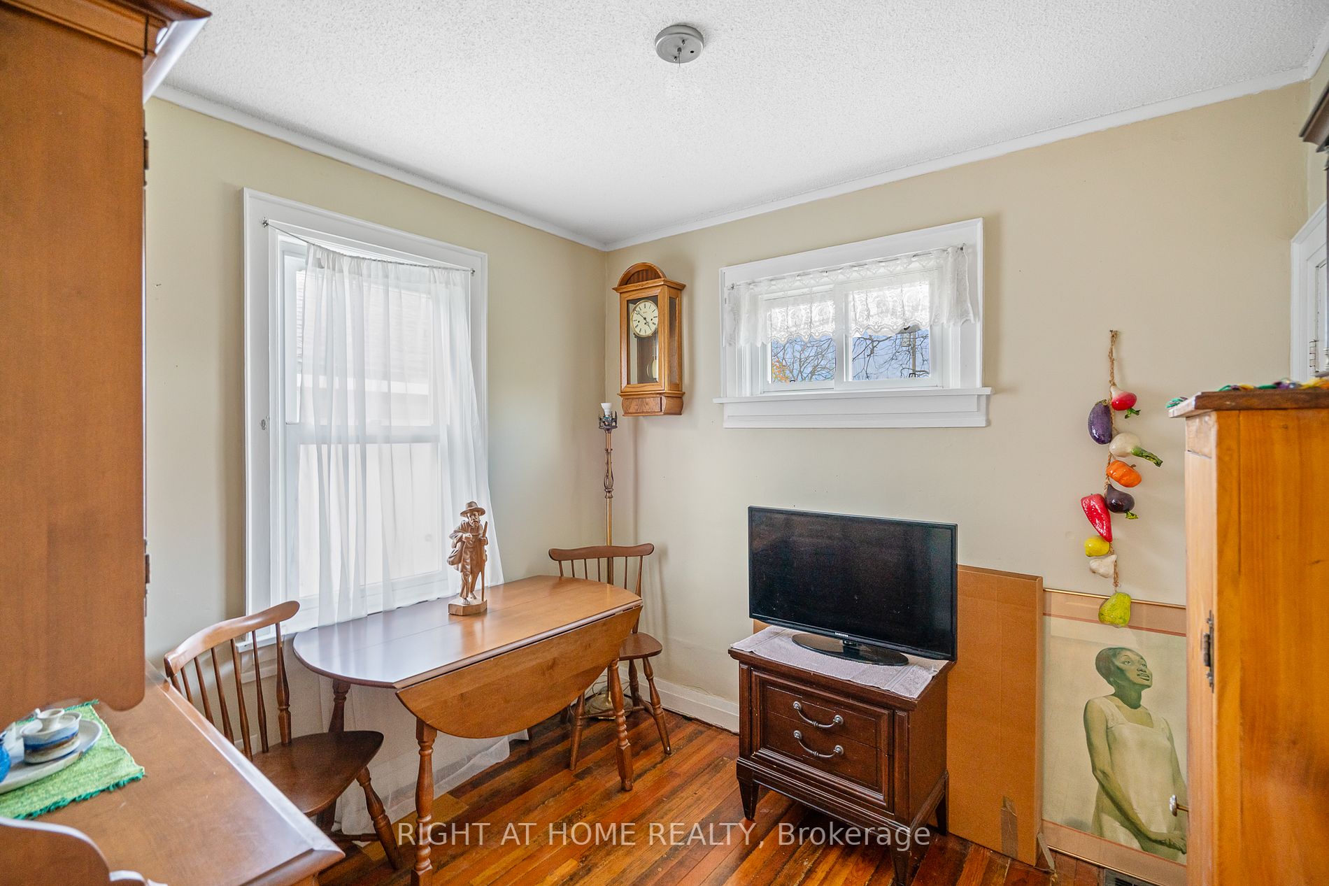 14 Bailey St