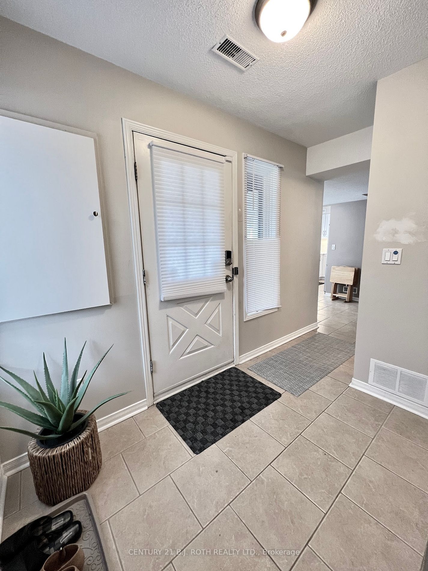 1561 Hidden Valley Rd, #10