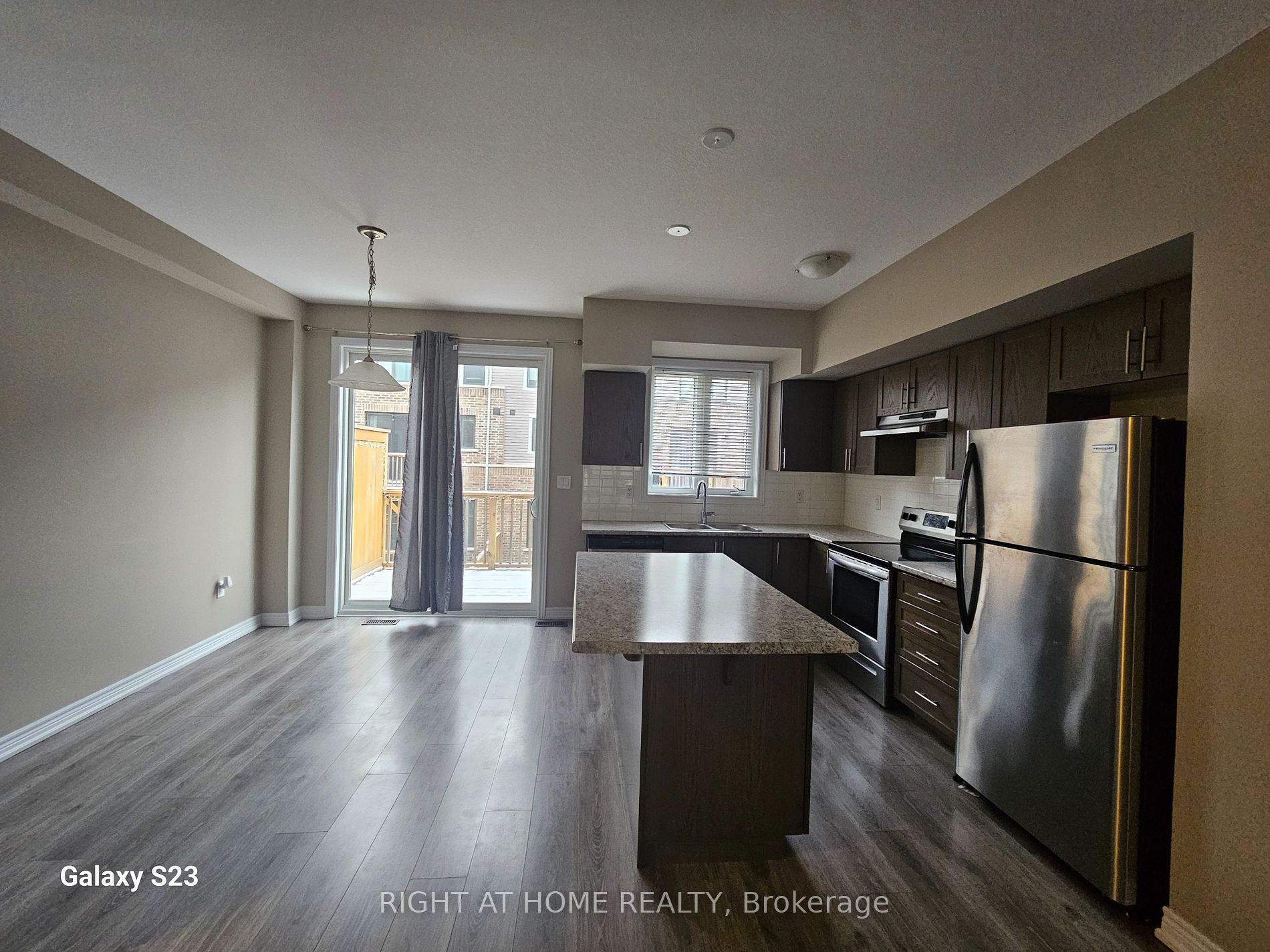 1890 Rymal Rd E, #150