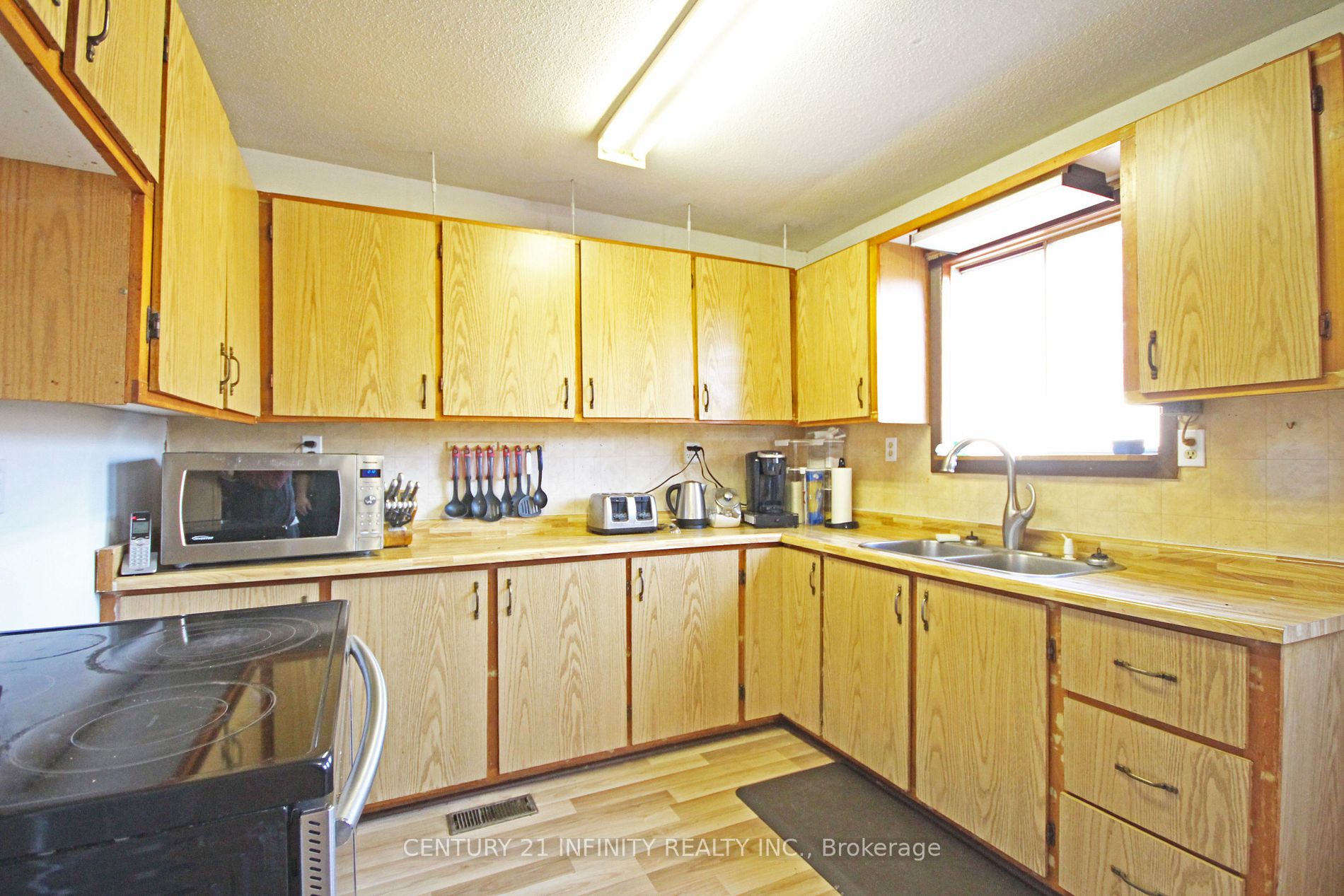 330 Black River Road
