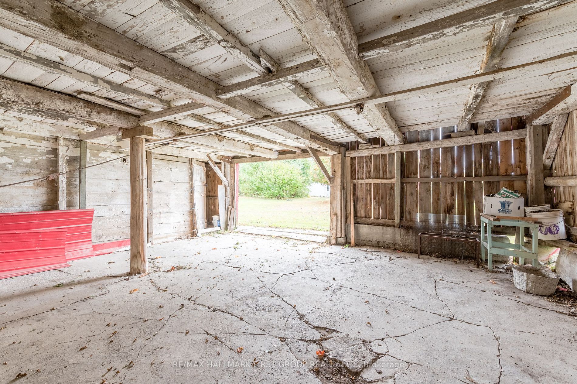 594 Dingman Rd