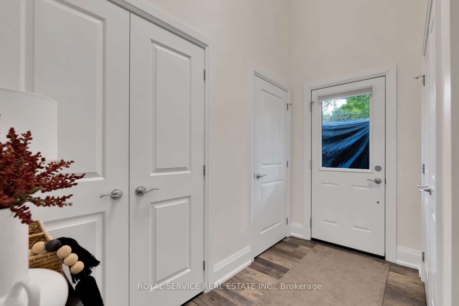 30 Reddick Rd