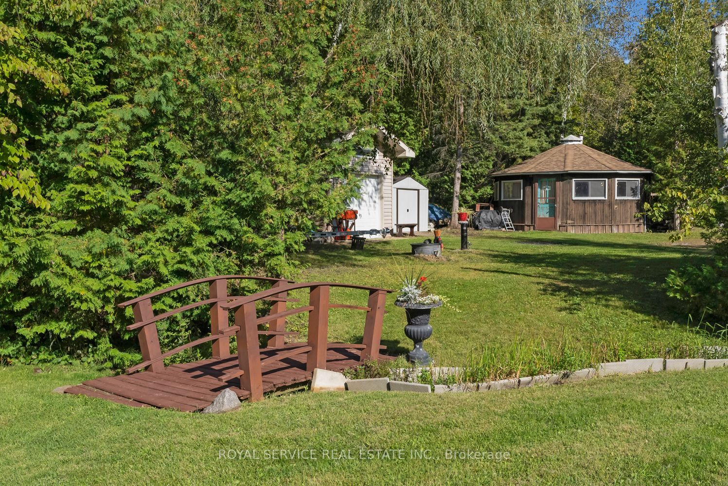 30 Reddick Rd
