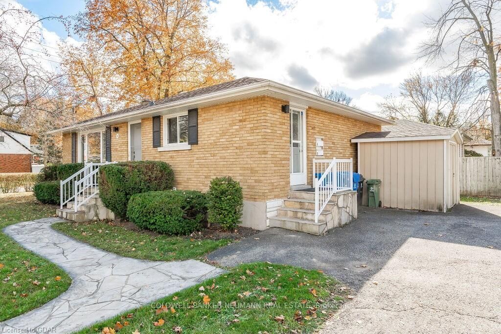 70 Freeman Ave