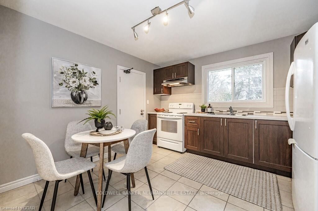 70 Freeman Avenue